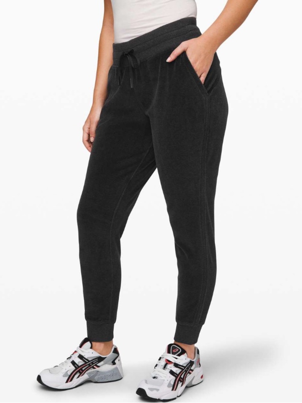 Lululemon Warm Down Jogger *Velour
Heathered Black 4